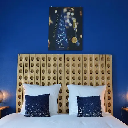 Groom - Jacuzzi & Champagne Lägenhet Épernay