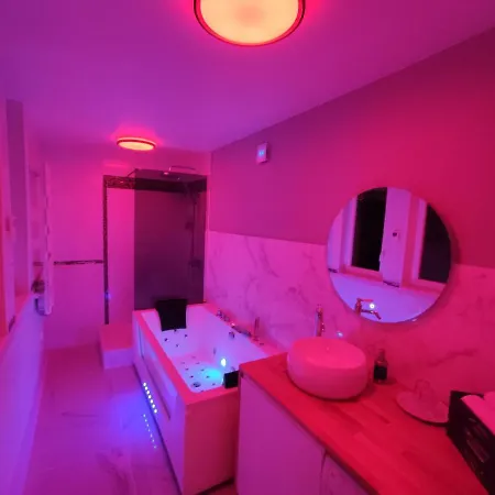 아파트 Groom - Jacuzzi & Champagne 에페르네이