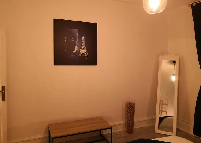 Groom - Jacuzzi & Champagne * Épernay