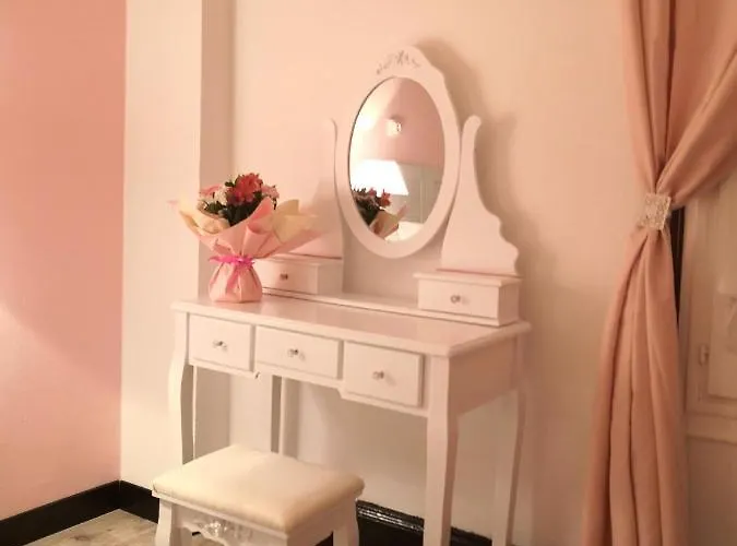 Groom - Jacuzzi & Champagne * Épernay